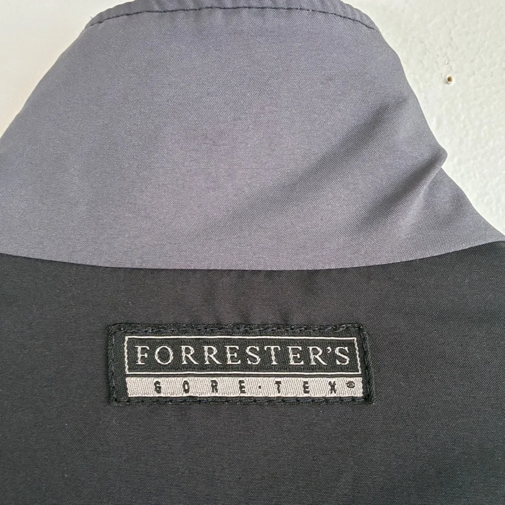 Vtg Forrester's Gore-Tex Jacket Mens M Gray Black Colorblock Full Zip USA Oregon